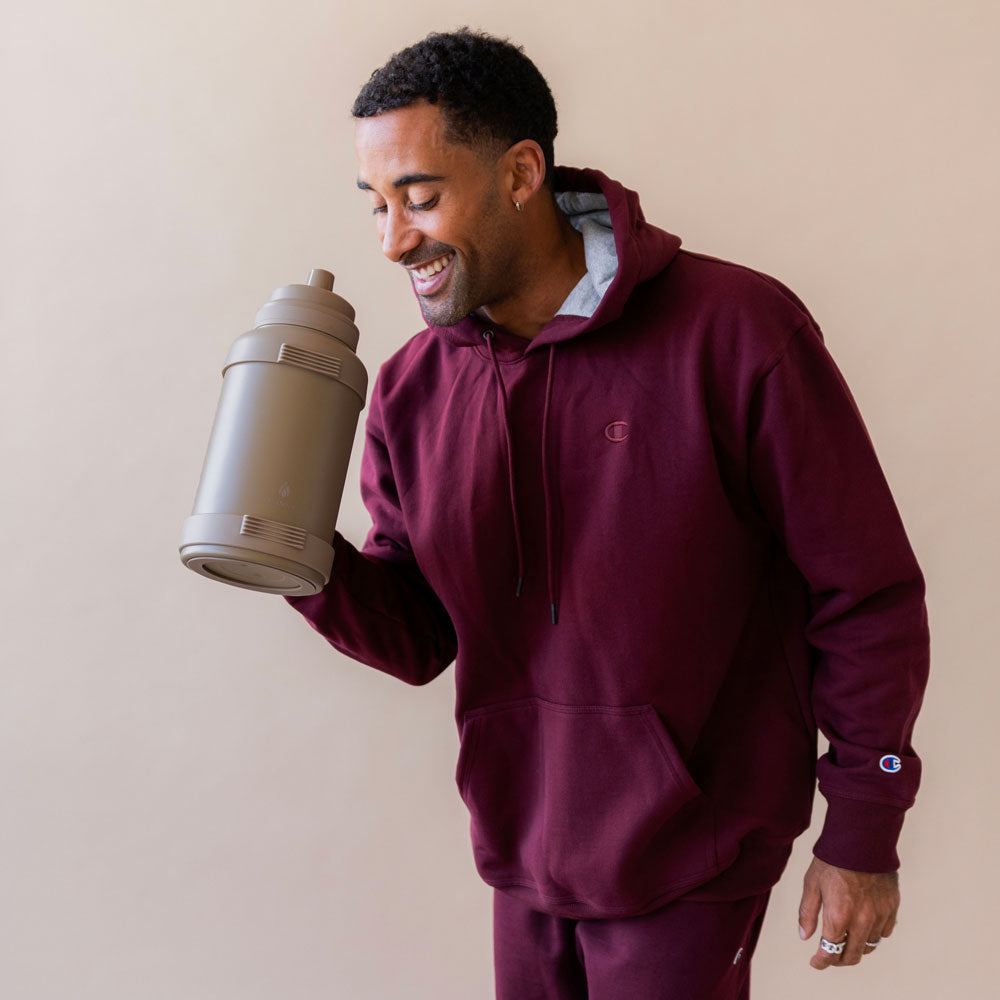 78-oz-titan-bottle-pastel-collection-p8 32_Manna_Website_Lifestyles_Titan_Darker_2.jpg