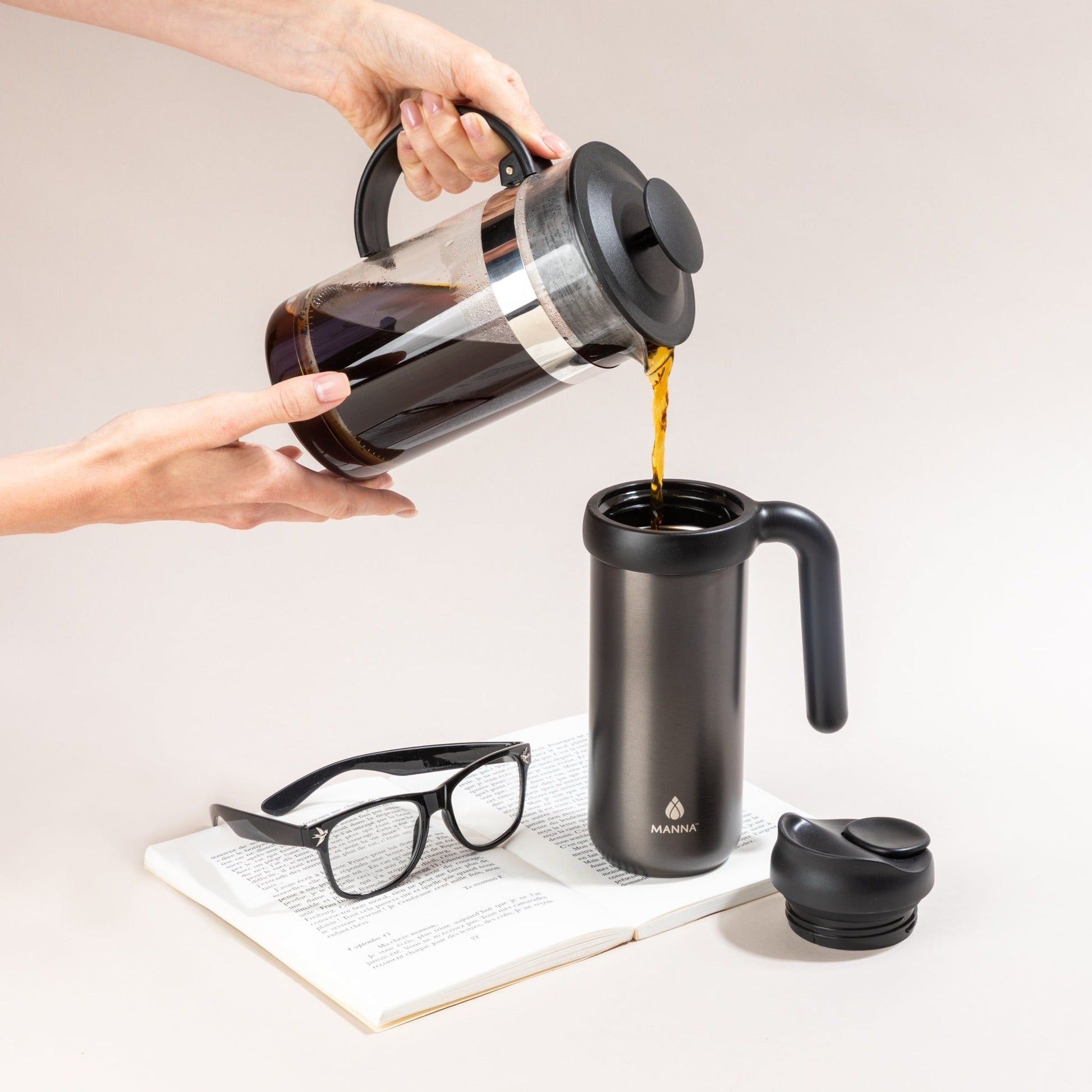 16-oz-mocha-travel-mug-p3 MAN_Website_Mocha_L_03.jpg