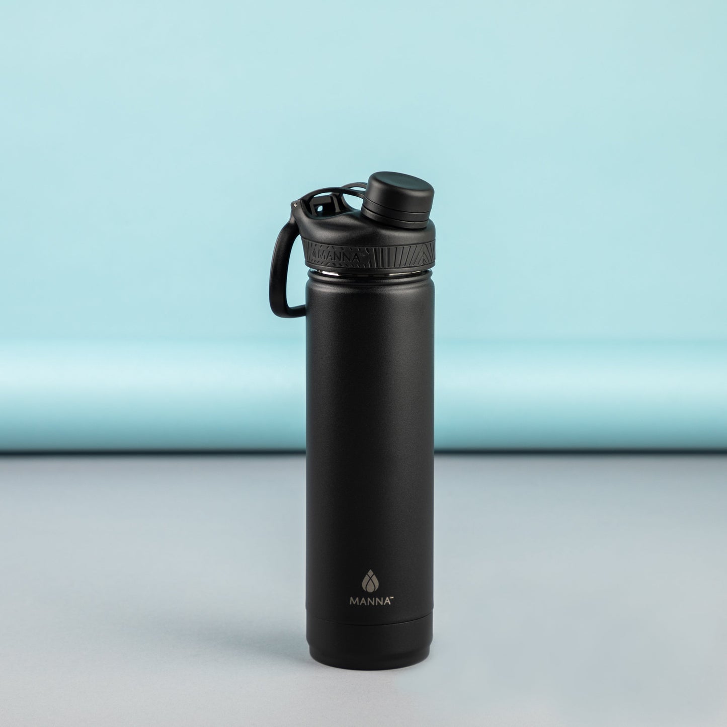 26-oz-saratoga-bottle-n3 MAN_Website_Saratoga_05.jpg