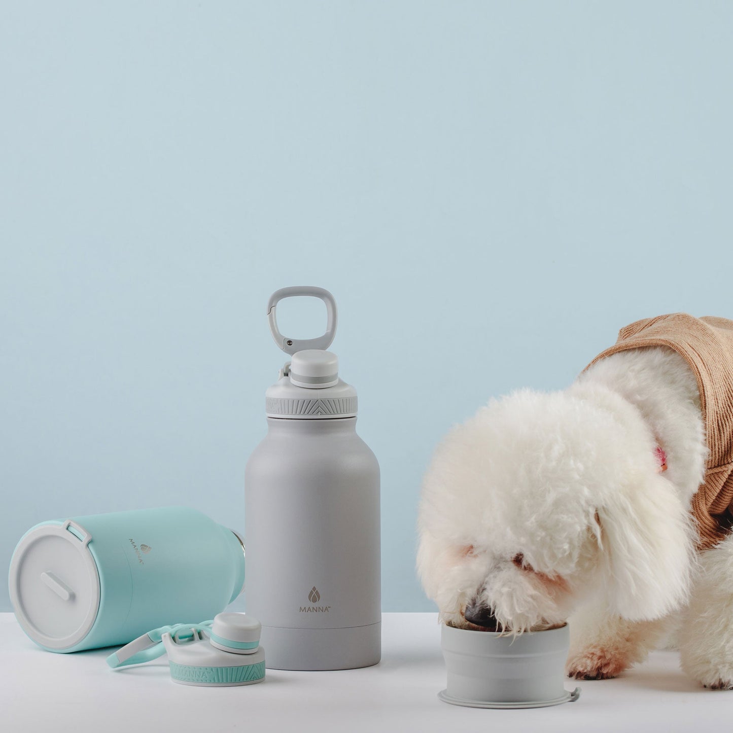 46-oz-rover-bottle-s8 WEB_156A7390_2b12558f-2e11-4712-881b-a120febc680c.jpg